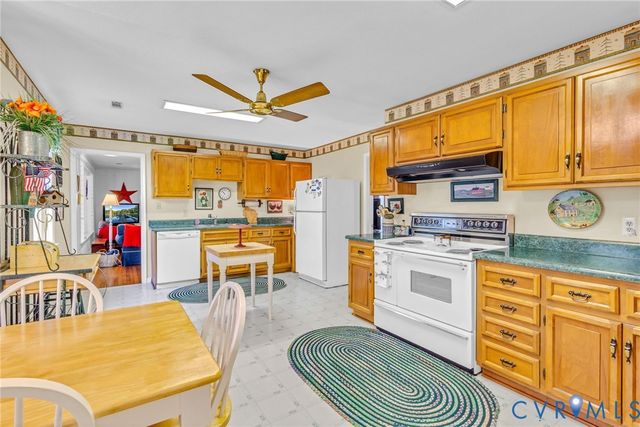 70 Currell Cove Lane, White Stone, VA 22578