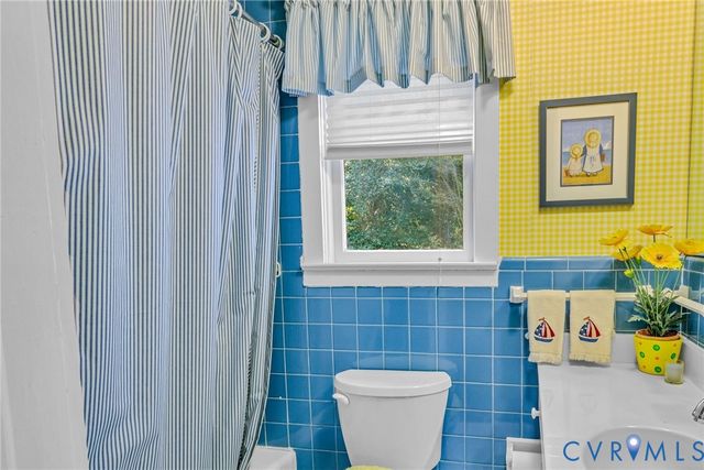 70 Currell Cove Lane, White Stone, VA 22578