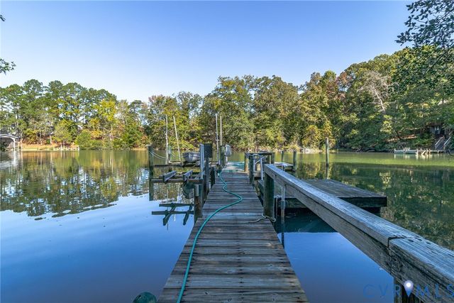 70 Currell Cove Lane, White Stone, VA 22578