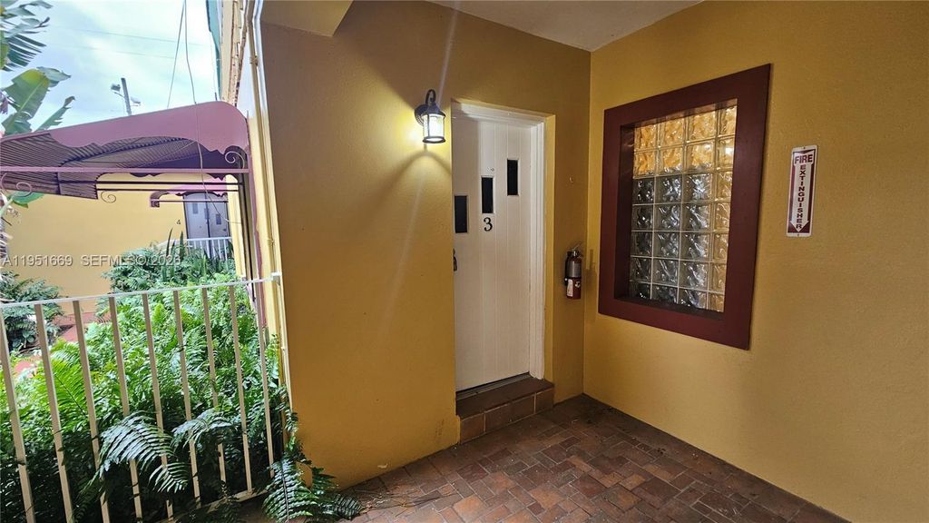 1848 Madison St 3, Hollywood, FL 33020