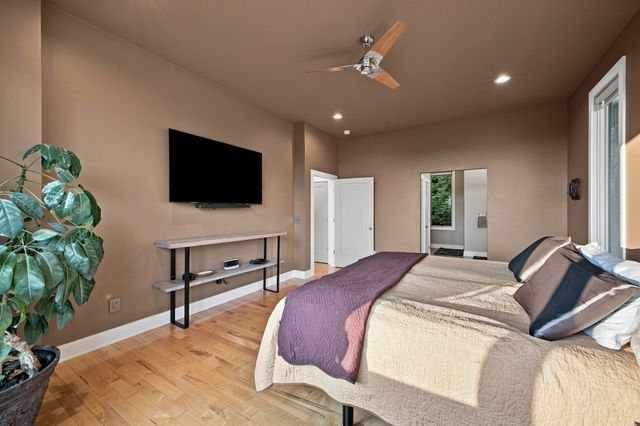 6045 Woodland Hills Dr, Nashville, TN 37211
