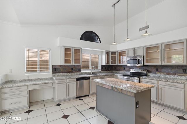 6335 W Tether Trail, Phoenix, AZ 85083