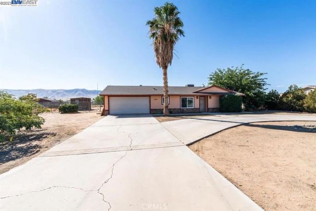 21019 Rambling, Apple Valley, CA 92308