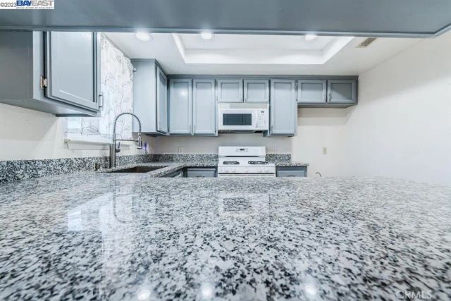 21019 Rambling, Apple Valley, CA 92308