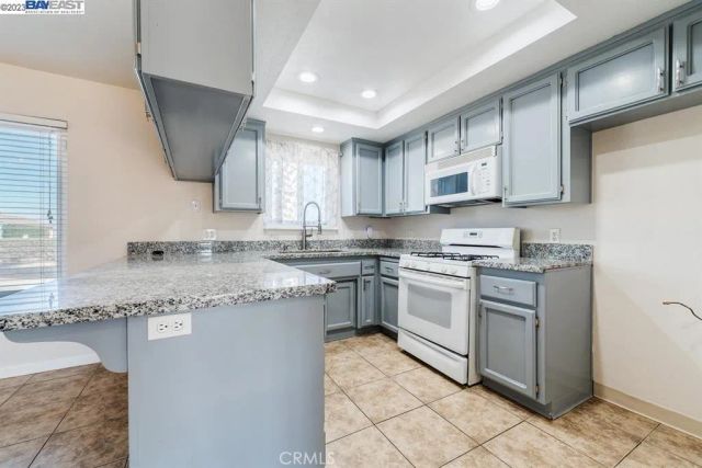 21019 Rambling, Apple Valley, CA 92308