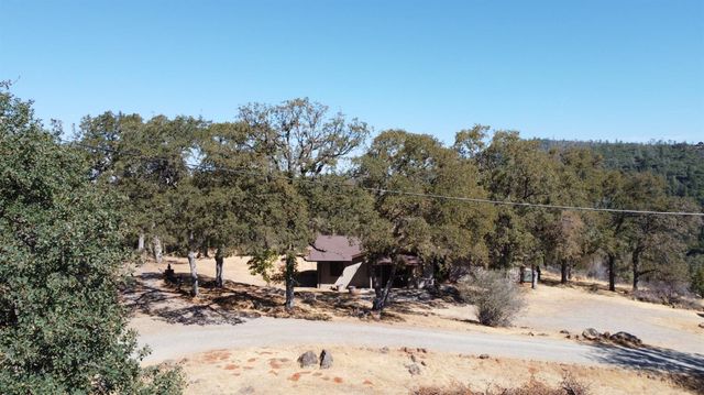 18288 Mountaintop Ln, Grass Valley, CA 95949