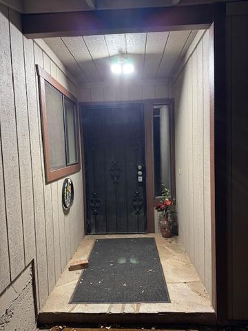 18288 Mountaintop Ln, Grass Valley, CA 95949