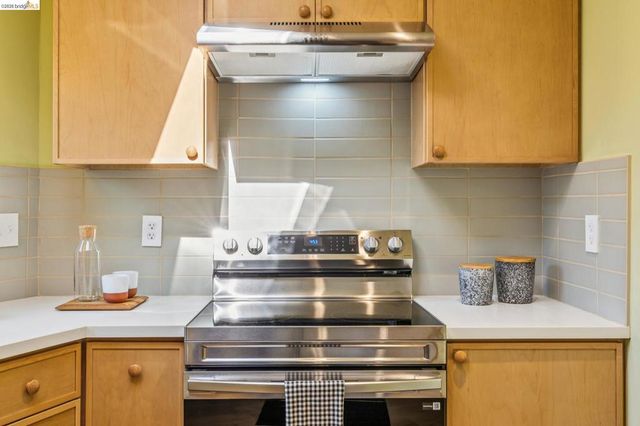 1507 Marin Ave, Albany, CA 94706