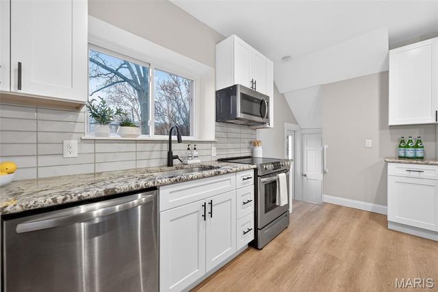 6810 Pershing Avenue, University City, MO 63130