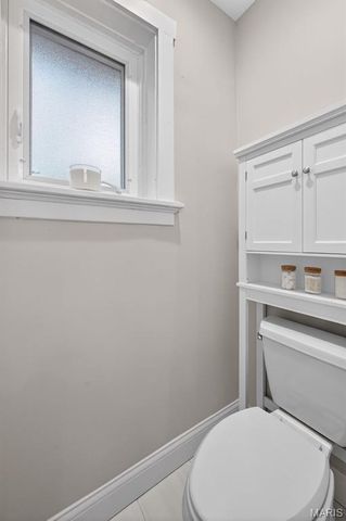 6810 Pershing Avenue, University City, MO 63130