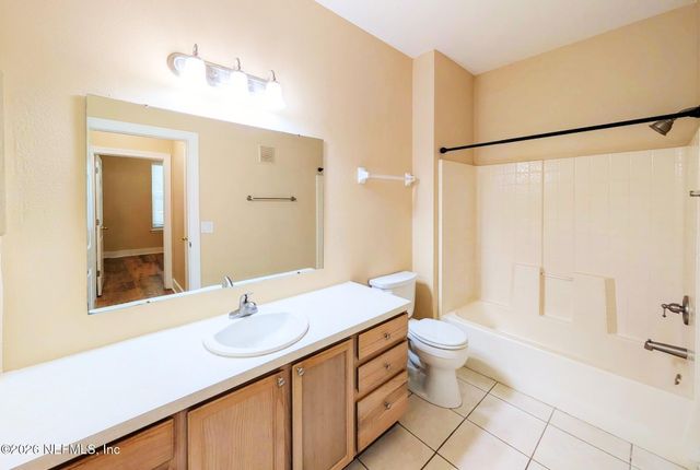 10550 BAYMEADOWS Road 322, Jacksonville, FL 32256