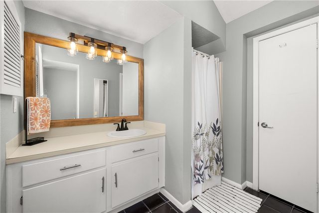 917 Navidad Street, Bryan, TX 77801