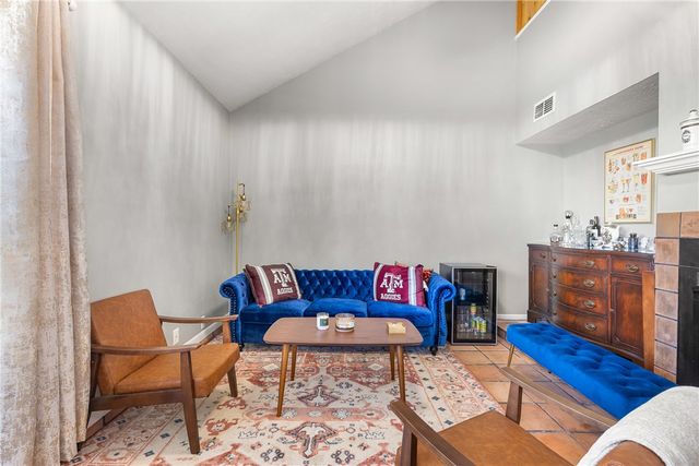 917 Navidad Street, Bryan, TX 77801