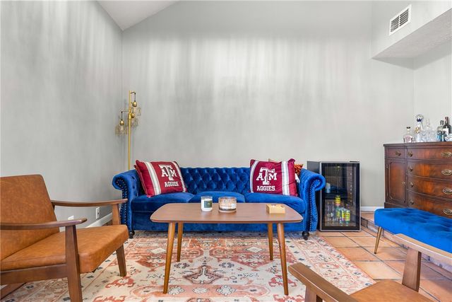 917 Navidad Street, Bryan, TX 77801