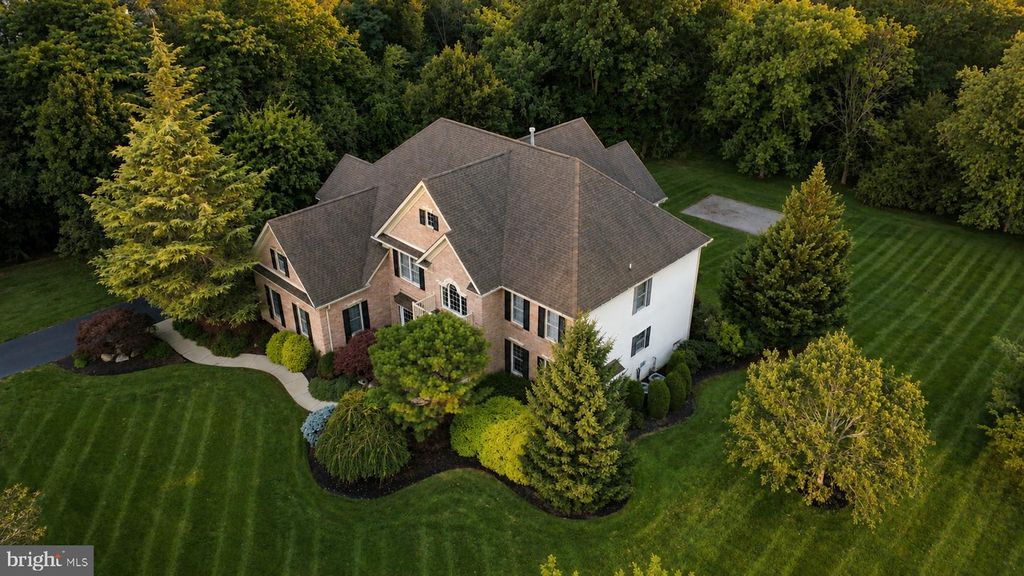 16 CHESTNUT LN, NORTH WALES, PA 19454 — photo 2