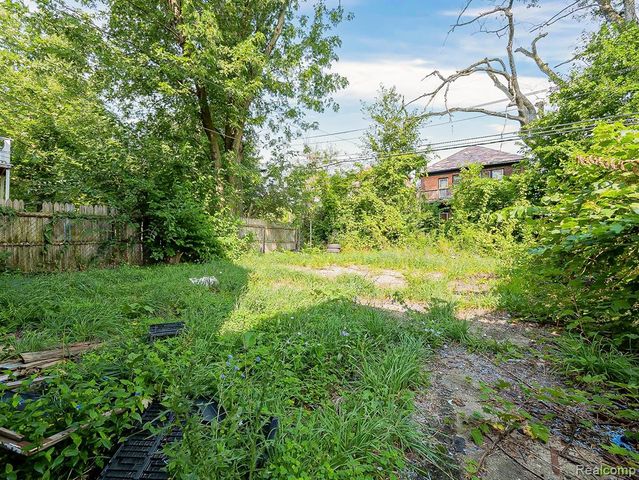 2654 Tuxedo Street, Detroit, MI 48206