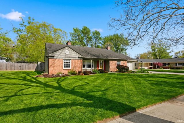 5227 Indiana Avenue, Fort Wayne, IN 46807