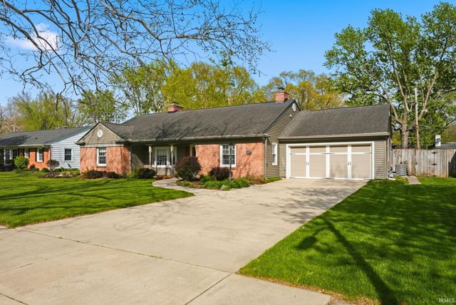 5227 Indiana Avenue, Fort Wayne, IN 46807