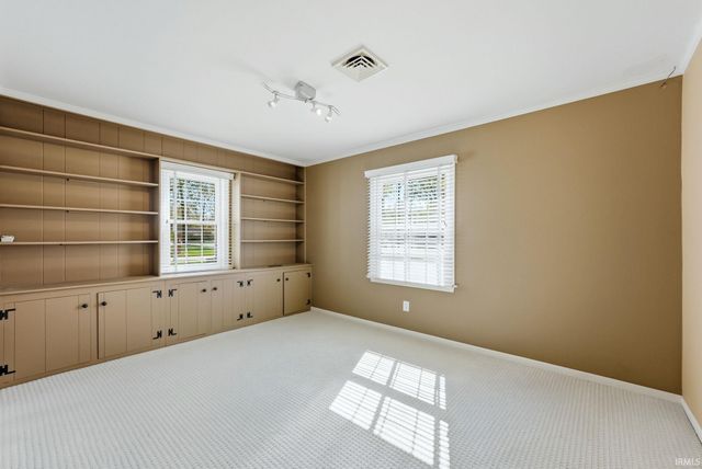 5227 Indiana Avenue, Fort Wayne, IN 46807