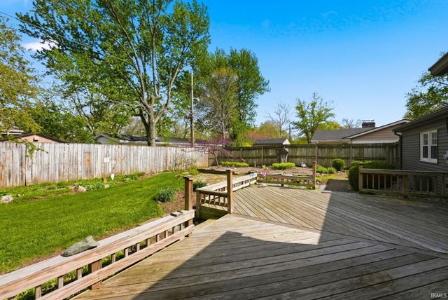 5227 Indiana Avenue, Fort Wayne, IN 46807