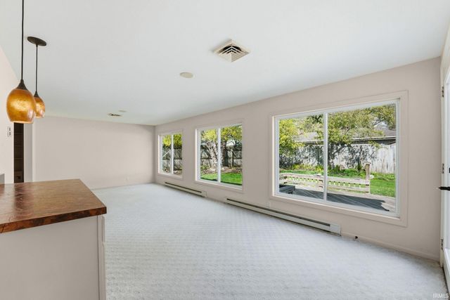5227 Indiana Avenue, Fort Wayne, IN 46807