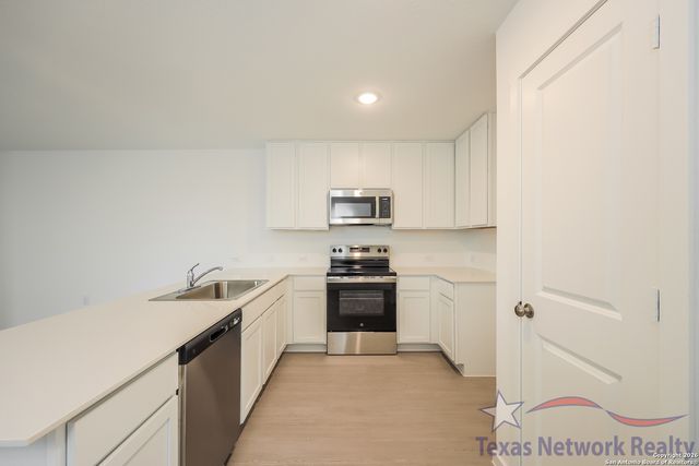 8523 Logan Sapphire, San Antonio, TX 78263