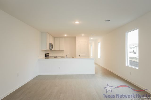 8523 Logan Sapphire, San Antonio, TX 78263