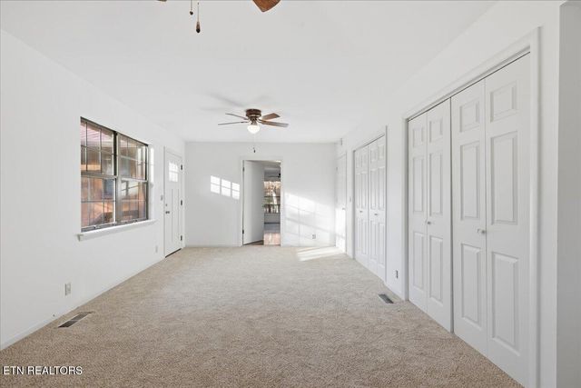 425 Laurel Lake Circle, Madisonville, TN 37354