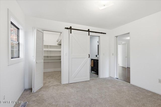 425 Laurel Lake Circle, Madisonville, TN 37354