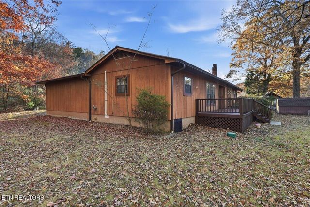 425 Laurel Lake Circle, Madisonville, TN 37354