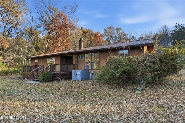 425 Laurel Lake Circle, Madisonville, TN 37354