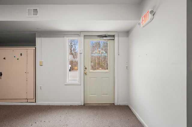 2425 Lafayette Road, Portsmouth, NH 03801