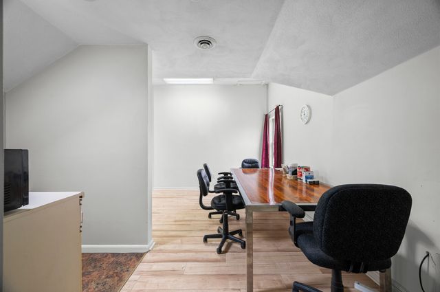 2425 Lafayette Road, Portsmouth, NH 03801