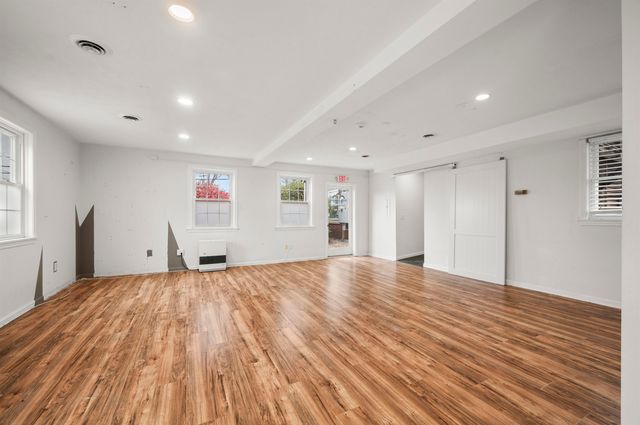 2425 Lafayette Road, Portsmouth, NH 03801