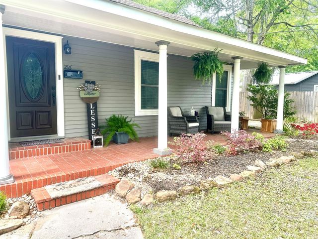 216 S William Barnett Avenue, Cleveland, TX 77327