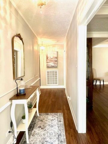 216 S William Barnett Avenue, Cleveland, TX 77327