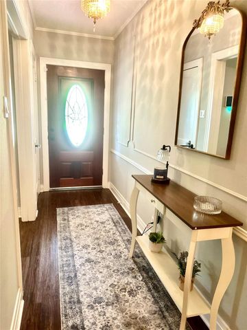 216 S William Barnett Avenue, Cleveland, TX 77327