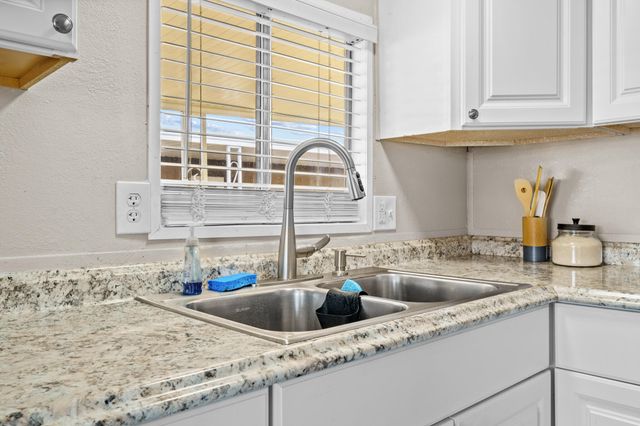 720 E Worth Avenue 153, Porterville, CA 93257