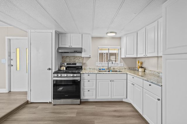 720 E Worth Avenue 153, Porterville, CA 93257