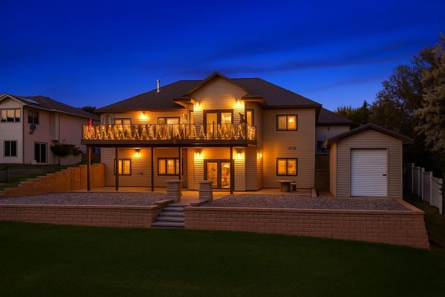 1409 Golden Valley Lane, Minot, ND 58703