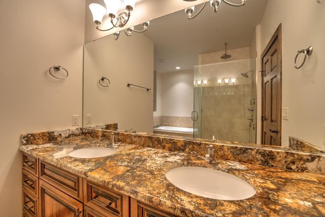 1409 Golden Valley Lane, Minot, ND 58703