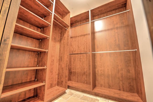 1409 Golden Valley Lane, Minot, ND 58703