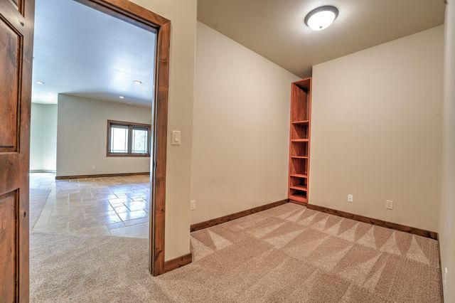 1409 Golden Valley Lane, Minot, ND 58703