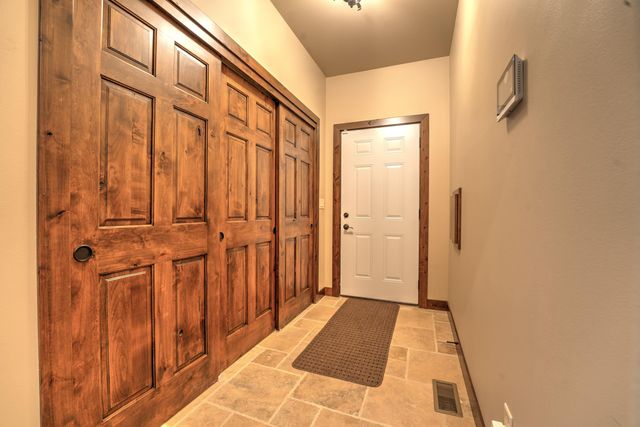 1409 Golden Valley Lane, Minot, ND 58703