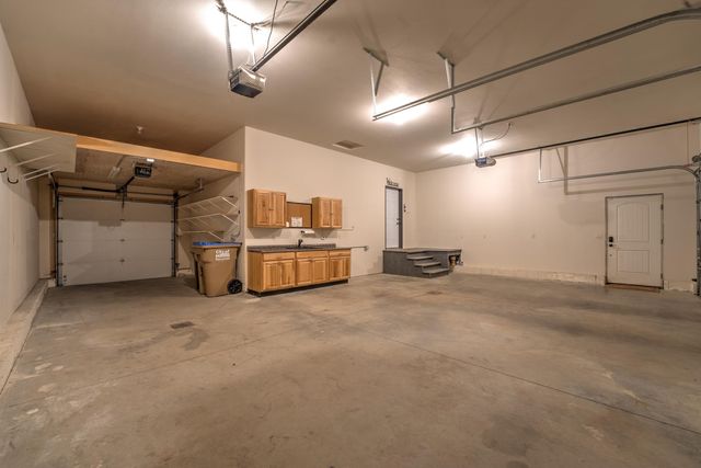 1409 Golden Valley Lane, Minot, ND 58703