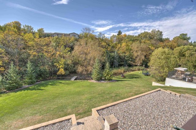 1409 Golden Valley Lane, Minot, ND 58703