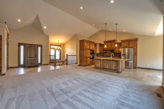 1409 Golden Valley Lane, Minot, ND 58703
