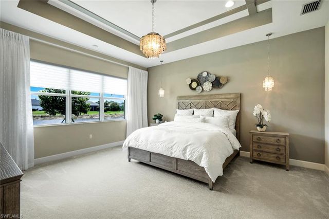 11628 Periwinkle DR, Naples, FL 34120