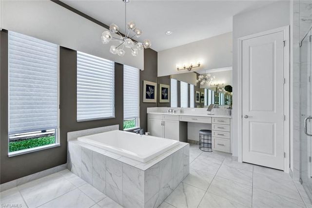 11628 Periwinkle DR, Naples, FL 34120