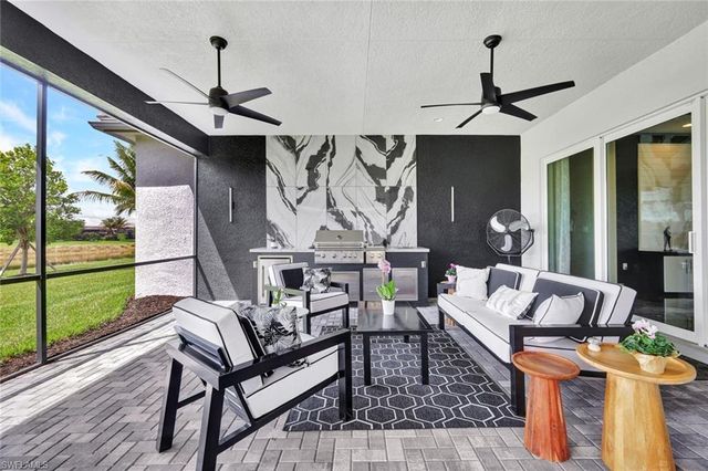 11628 Periwinkle DR, Naples, FL 34120